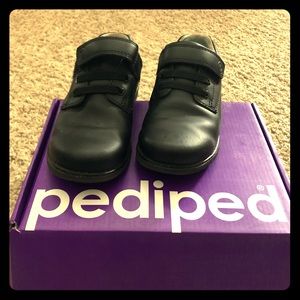 Pediped boy’s shoe.  Great for school!